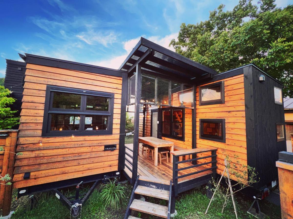Tiny Base The River House & Trailer Кавазу Екстериор снимка